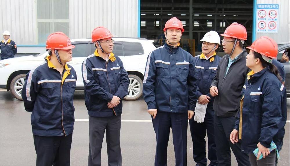 中國鋁業(yè)工作服定制款式圖片