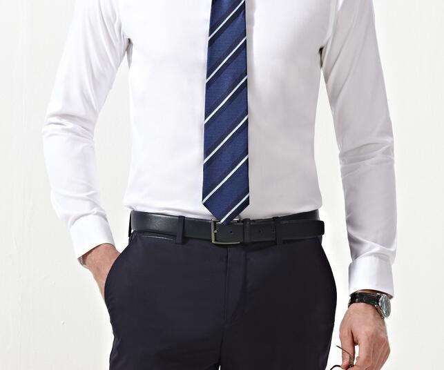 正裝襯衫需要塞褲子里面嗎