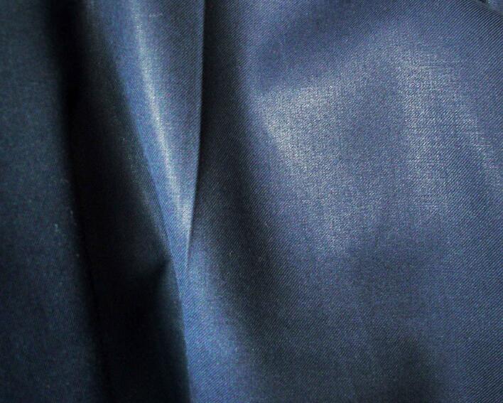 毛料衣服發亮怎么處理